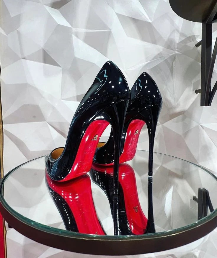 Black Red Pointed-Toe